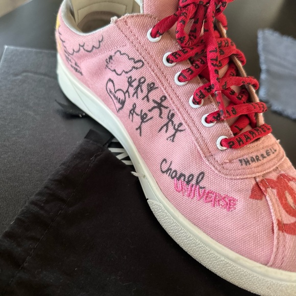 🔥🔥🔥🔥Authentic Chanel Pharrell Graffiti Sneakers🔥🔥🔥🔥Limited Edition🤩😍 - Picture 7 of 12